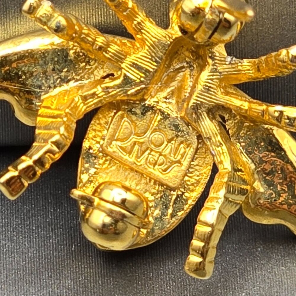 VTG Joan Rivers Bee Brooch 7/8" Clear Rhinestones Green Eyes Gold-Tone Signed - Picture 5 of 8
